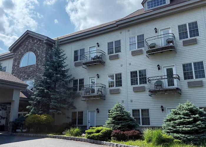 The Willowbrook Village At Lake Harmony, A Wyndham Hotel